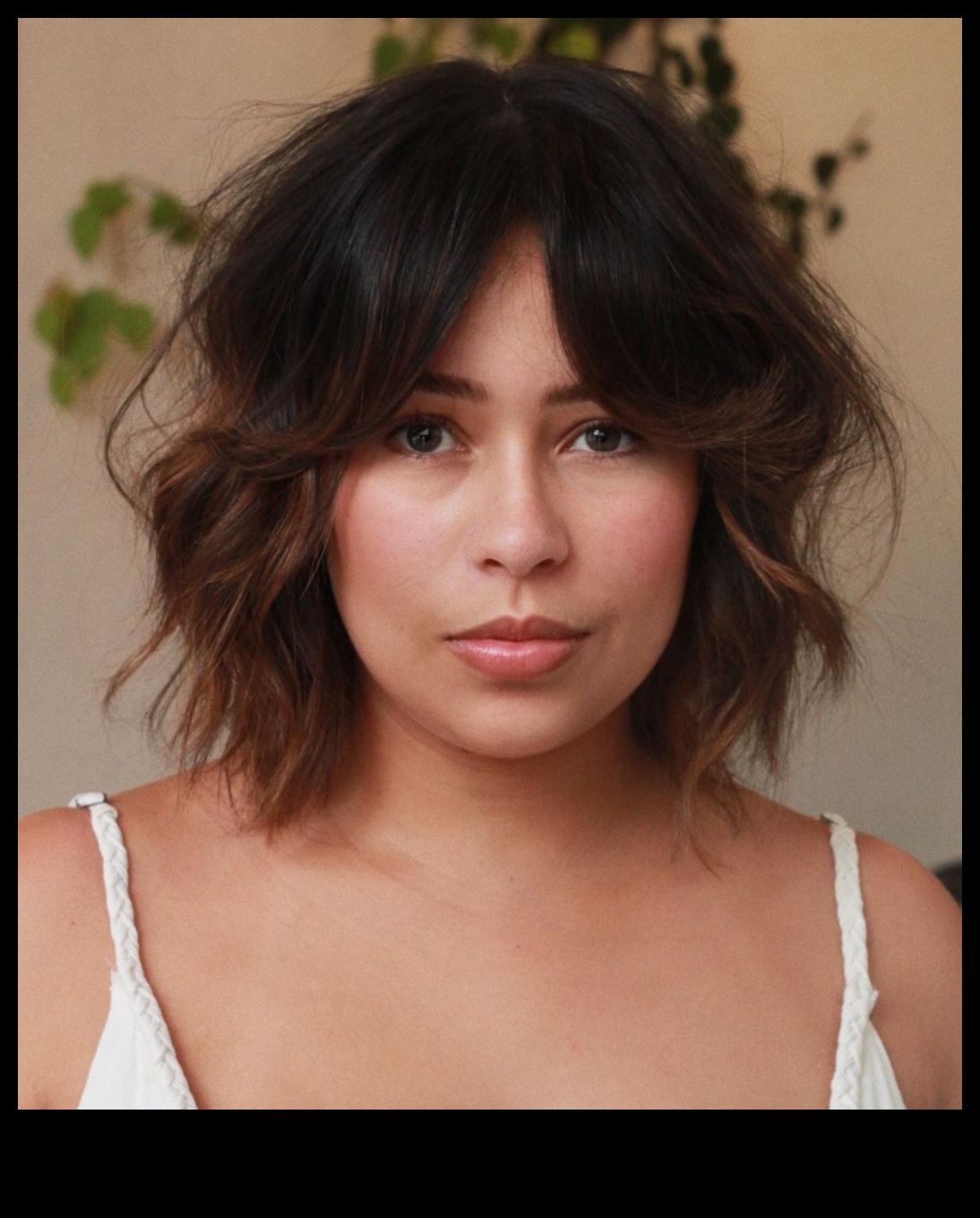 Flirty and Fun: Σύντομα χτενίσματα για παιχνιδιάρικη ατμόσφαιρα