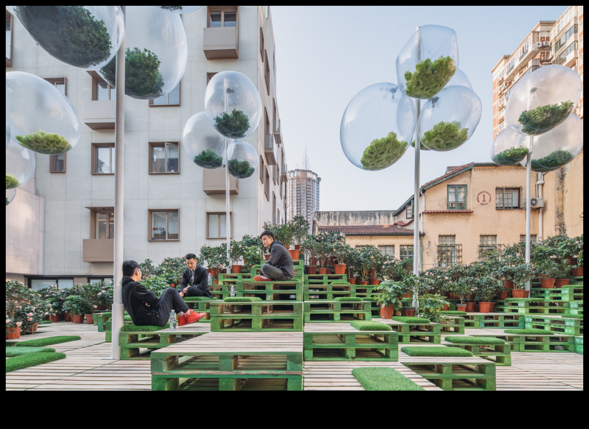 Σχεδιαγράμματα στο Bloom που αποτυπώνουν την ομορφιά της αστικής αρχιτεκτονικής 2 Blueprints in Bloom: Capturing Urban Beauty in Architectural Wonders