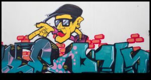 Graffiti Glam: Urban Artistry Explored in Photography