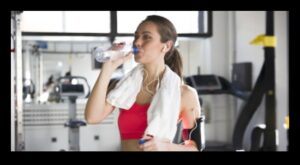 Αναζωογονήστε το σώμα σας: Η δύναμη της επαρκής πρόσληψης νερού