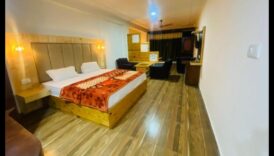 Σαγηνευτική θέα στο ποτάμι και τη λίμνη